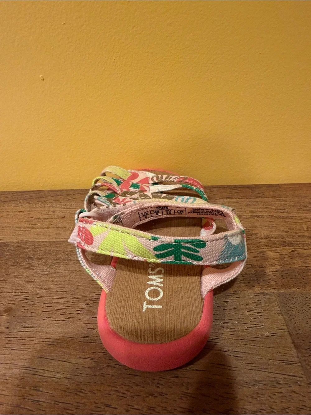 TOMS Toddler Floral Sandals, 6